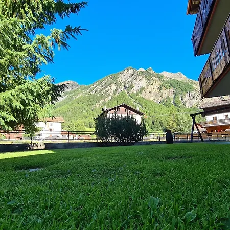 Punta Ceresole 4061 Maison Gerard Apartamento